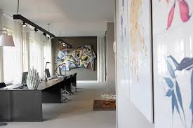 We show you how you can carve out a home office, conquer kitchen clutter, and collect like crazy, no matter how tight your living quarters. Popular Inspiration 31 Hair Salon Decorating Ideas
