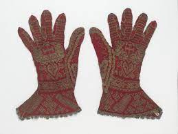 Pair Of Gloves V A Search The Collections Knitting Historical Clothing 16th Century Clothing