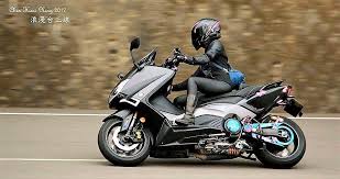 tmax 530 女騎士 yamaha scooter motosport scooter