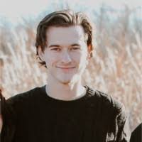 Shelley Poulin's Instagram, Twitter & Facebook