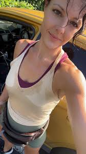 Tengo dolores en espalda baja despues de correr y usilizar tennis de  estabilidad. Que me recomiendan?