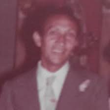 Quien recuerda a la tortuga (El Bicho 🙏) que salía en carreta desfilando  el día de la cruz en Apopa. Un ícono de Apopa!