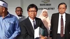 Image result for Gambar Asmuni Awi