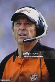 329 Beau Dick Photos & High Res Pictures