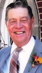 Merle Wolter's Instagram, Twitter & Facebook