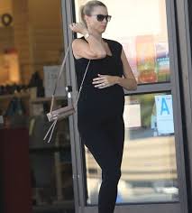 Stefanos tsitsipas is a famous greek professional tennis player. Eddie Murphy S Pregnant Girlfriend Paige Butcher Sparks Engagement Rumor As She Flashes A Huge Diamond Ring In Los Angeles Photos