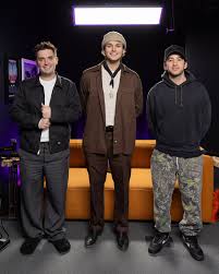 Channing Tatum buzzed his head and dyed it blonde... does he rock it better  than Eminem???