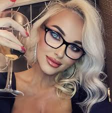 Katrina Brownlee tells "48 Hours" her story "starts from a very dark place,  and it becomes a story of grace, a story of love and a story of hope."