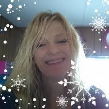 Renee Lohaus's Instagram, Twitter & Facebook