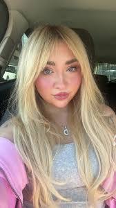 Darcy Bean's Instagram, Twitter & Facebook