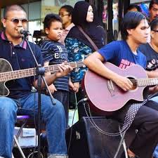 Mojo amp caliph buskers romancinta ajl29. Lirik Lagu Ayah Azmi Caliph Buskers Edry Kru