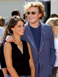 It stars heath ledger, shannyn sossamon, mark addy, alan tudyk, rufus sewell, laura fraser, paul bettany (as geoffrey chaucer), and james purefoy. Heath Ledger A Life In Photos