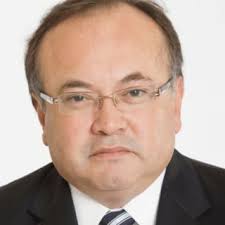 Dr. Ralph Sweetland, MD