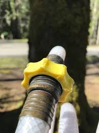 Tight in center of corner increase air pressure in the left front1/2 lb. Diy Tips Righty Tighty Lefty Loosey Exceptions Rv Life