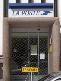 Distributeur automatique de billets, photocopieurs / heures limites de dépôt. Comme Une Lettre A La Poste Pas Si Sur A Orleans Les Cahiers D Un Chat De Gouttieres