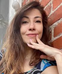 Danielle Lacerda Correia portraits, photos