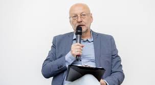 Vadovėliuose – Kremliaus propaganda: Valatka siūlo 5 metams „išjungti“ rusų kalbą iš pasirinkimo | tv3.lt