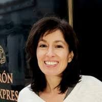 Anne Fuentes's Instagram, Twitter & Facebook