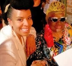 In 2022, NYC's @newmuseum hosted the exhibition “Faith Ringgold: American  People,” one of the most comprehensive exhibitions ever to explore  Ringgold's unique and uncompromising artistic vision. We're thinking back  to this remarkable