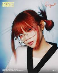 Females posting about being single