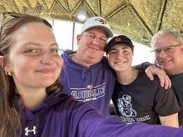 Shane Putnam's Instagram, Twitter & Facebook