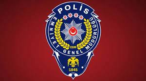 2019 polis haftası'na özel en güzel ve anlamlı mesajlar da araştırılmaya başlandı. Polis Haftasi Kutlama Mesajlari Ve Sozleri