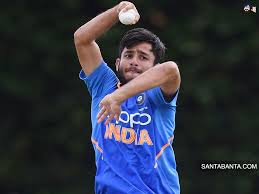 Here you will get ravi bishnoi's height, weight, net worth, girlfriend, educational qualification and complete bio. Indian Cricketer Ravi Bishnoi In Sports Jersey