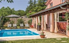 Ferienhaus Kroatien Istrien 8 Personen 2 Hunde In 2020 Ferienhaus Rovinj Ferienhaus Ferienhaus Kroatien