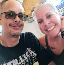 Should I cube the chuck roast before smoking?