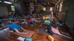 Lizzy hoffmann, director of urban bliss yoga will be teaching this yoga teacher training in gainesville. Gainesville Yoga Teacher Training At Flow Space Yoga Studio Urban Bliss Yoga