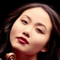 Stella Chen's Instagram, Twitter & Facebook