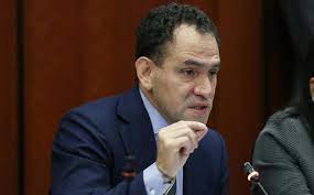 El pasado 13 de diciembre fue ratificado por la cámara de diputados como subsecretario de hacienda, convirtiéndose en el primero en recibir el visto bueno de la cámara. Arturo Herrera Biografia Del Nuevo Secretario De Hacienda