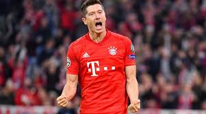 ‎ˈrɔbɛrt lɛvanˈdɔfskʲi‏ ( سماع)؛ مواليد 21 أغسطس 1988) هو لاعب كرة قدم بولندي يلعب في مركز الهجوم مع نادي بايرن ميونخ الألماني وهو قائد ‌منتخب بولندا. Ù„ÙŠÙØ§Ù†Ø¯ÙˆÙØ³ÙƒÙŠ ÙŠØªØ¨Ø± Ø¹ Ø¨Ù…Ù„ÙŠÙˆÙ† ÙŠÙˆØ±Ùˆ ÙÙ„Ù†ÙƒÙ† Ø£Ù‚ÙˆÙŠØ§Ø¡ Ø§Ù„Ù…ÙŠØ§Ø¯ÙŠÙ†