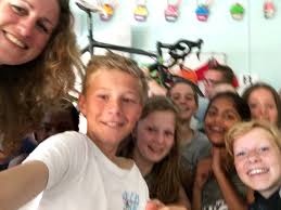 Zo simpel kan goed onderwijs zijn op de sint willibrordusschool in schiedam. Vera Koedooder On Twitter Teamnlindeklas Nocnsf Tbt Een Week Geleden Was Een Mooie Ochtend Op Mijn Oude Basisschool Willibrordus In Bovenkarspel Olympicday