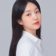 Sonia Choi's Instagram, Twitter & Facebook