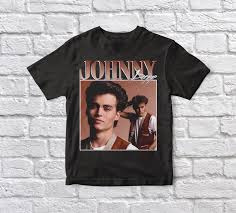 Actor goes back to his '90s do (photos) even though he just celebrated his 50th birthday, johnny depp will always be one of those ageless celebrities in the world of hollywood. Johnny Depp 90s Vintage Unisex Black Tshirt Men T Shirt T Shirts Aliexpress