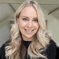 800+ "Laura Bailey" profiles