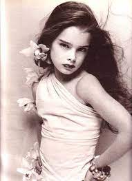 A princeton graduate and famous child star brooke surpassed her shields is an actor, author, mother and broadway singing actress who has proved herself more than just a pretty baby. Pin On Brooke Shields
