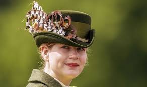 Prince William praises ex-marine after arson attack