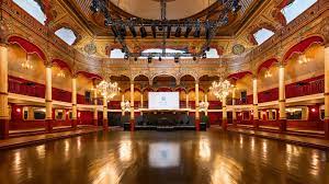 Maybe you would like to learn more about one of these? La Salle Wagram Lieu De Seminaire Et Salles De Reunion A Paris France