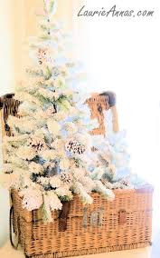 I absolutely love decorating for christmas! Laurieanna S Vintage Home Vintage Picnic Basket Indoor Christmas Decorations Vintage House