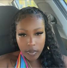 Middle Part Quickweave😍 Hair : @minkjunkie Link in bio for more available  appointments 🤍 Text 8034026908 for sameday appointments !