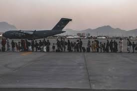 — john kirby (@pentagonpressec) august 26, 2021 nous pouvons confirmer une explosion à l'extérieur de l'aéroport de kaboul, a tweeté m. Ruz A2l8ewcpom