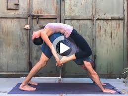 Couple S Yoga Poses 23 Easy Medium Hard Yoga Poses For Two People Couples Yoga Poses Partner Yoga Poses Hard Yoga Poses