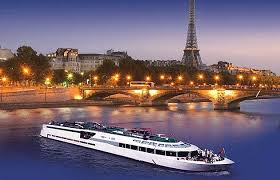 Le Vip Paris Yacht Hotel Tarifs 2021 Mis A Jour 914 Avis Et 379 Photos Tripadvisor
