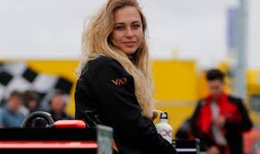 Sophia flörsch brach sich bei ihrem schweren unfall den siebten halswirbel. Sophia Florsch Enters F Regional Press Racing