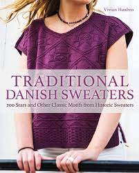 Knitty.com 12 norwegian designers use traditional scandinavian motifs and techniques but create garments that are determinately modern. Traditional Danish Sweaters 200 Stars And Other Classic Motifs From Historic Sweaters Hoxbro Vivian Amazon De Bucher