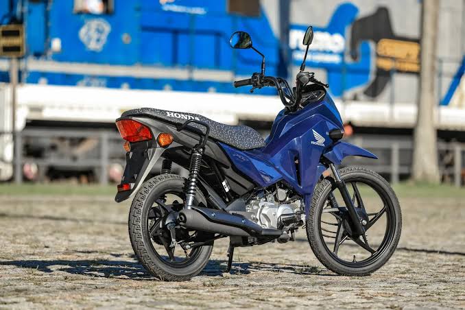 Honda Pop 110i ES 2027 ganha upgrade inédito que muda a forma de pilotar