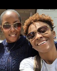 Surviving R. Kelly's Michelle Kramer Shaves Head for Dominique