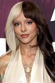 Bueno como nadie contesto era Atlantic Records 💜